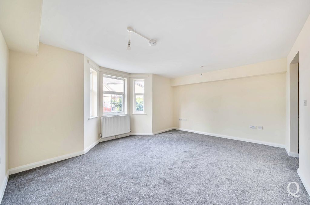 Property photo 2 of 20 93Dd83Dd-0861-4ce...