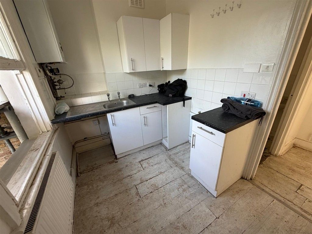 Property photo 3 of 5