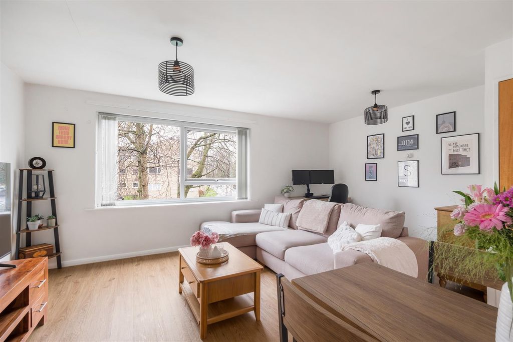 Property photo 3 of 16 Untitled (2 Of 17).Jpg