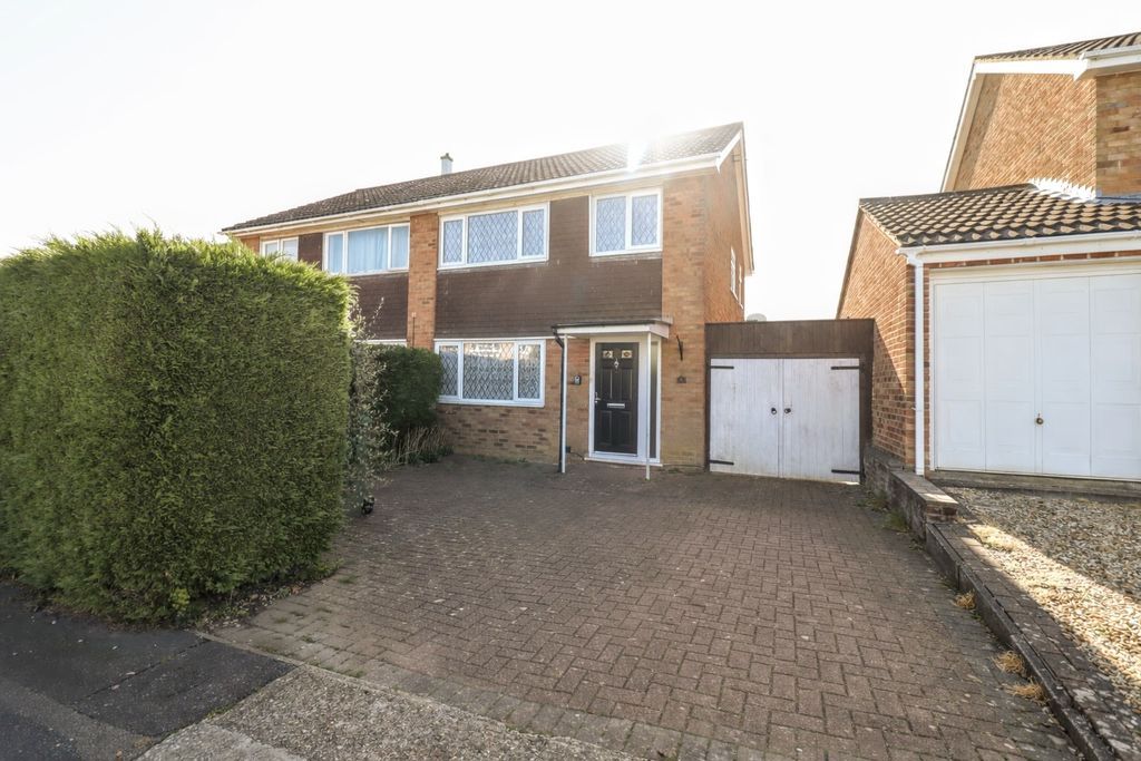 Property photo 1 of 15 Front Aspect