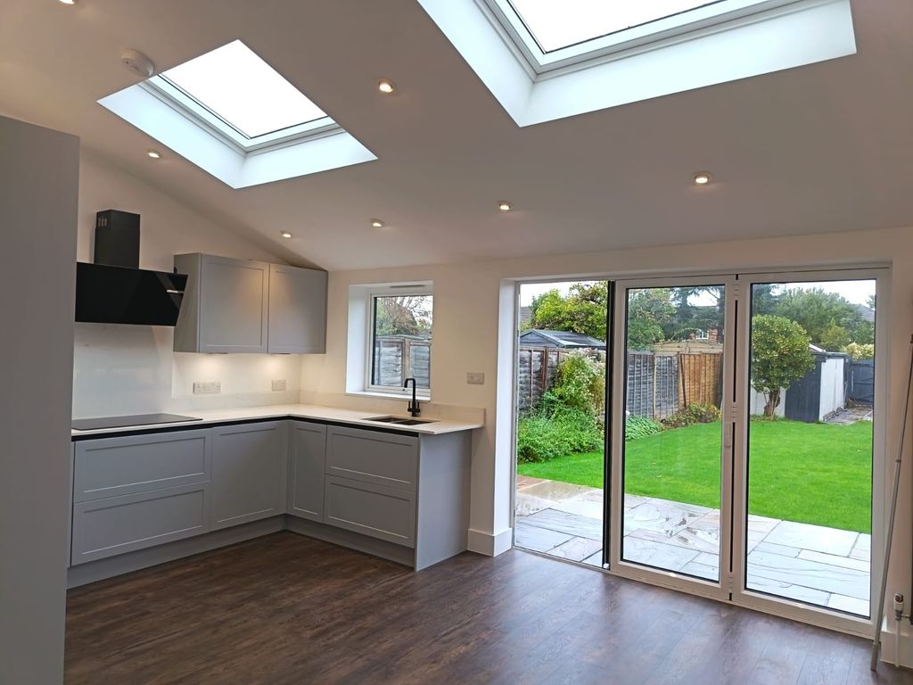 Property photo 2 of 13 Kitchen