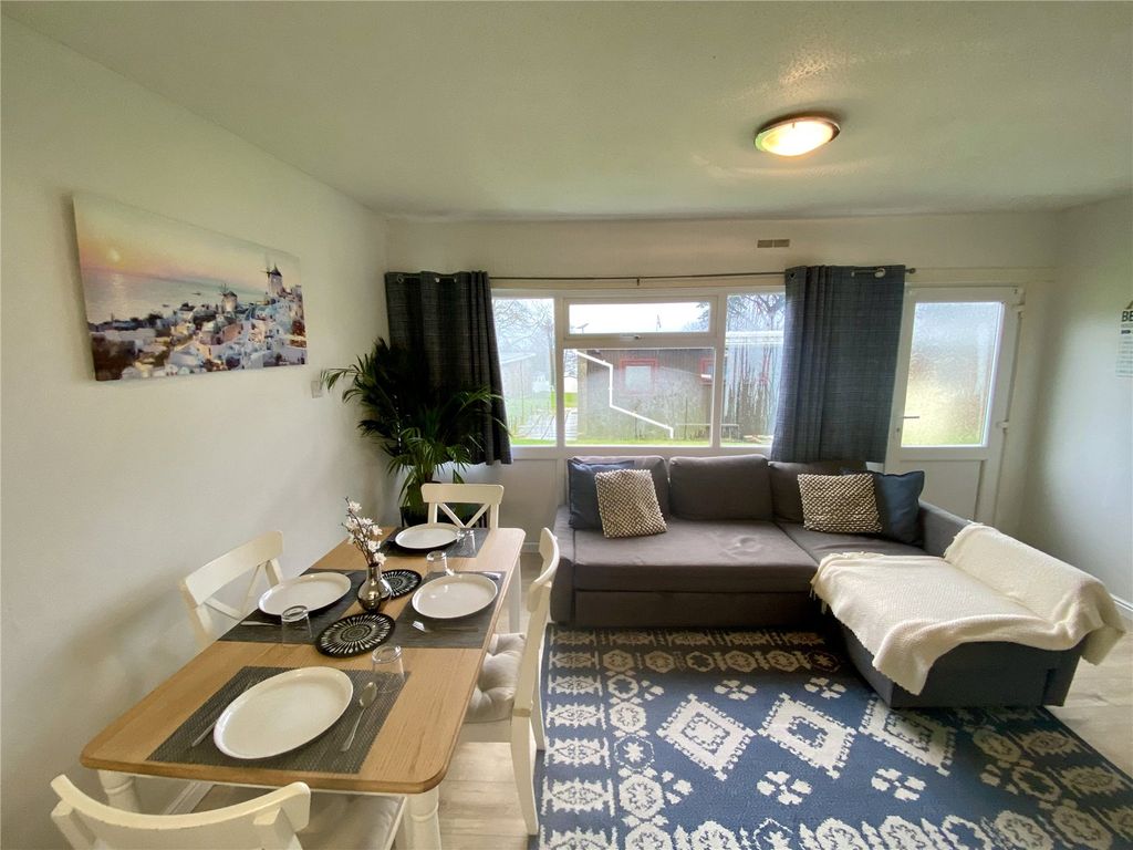 Property photo 3 of 15 Picture No. 05