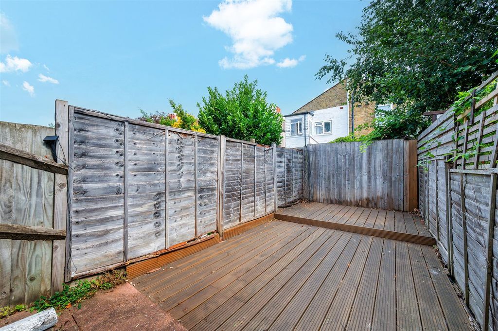Property photo 2 of 12
