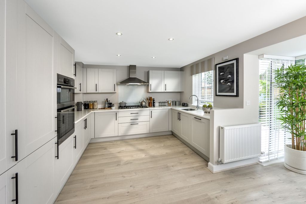 Property photo 1 of 10 Kitchen Holden 4 Bedroom Home