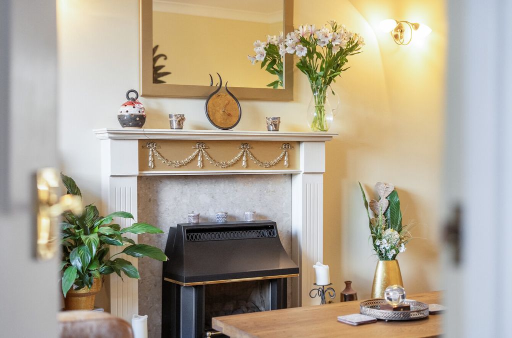 Property photo 3 of 22 -6A06Eb9d4Ca5B-l-1457366-3-6A049c5Fd9c73