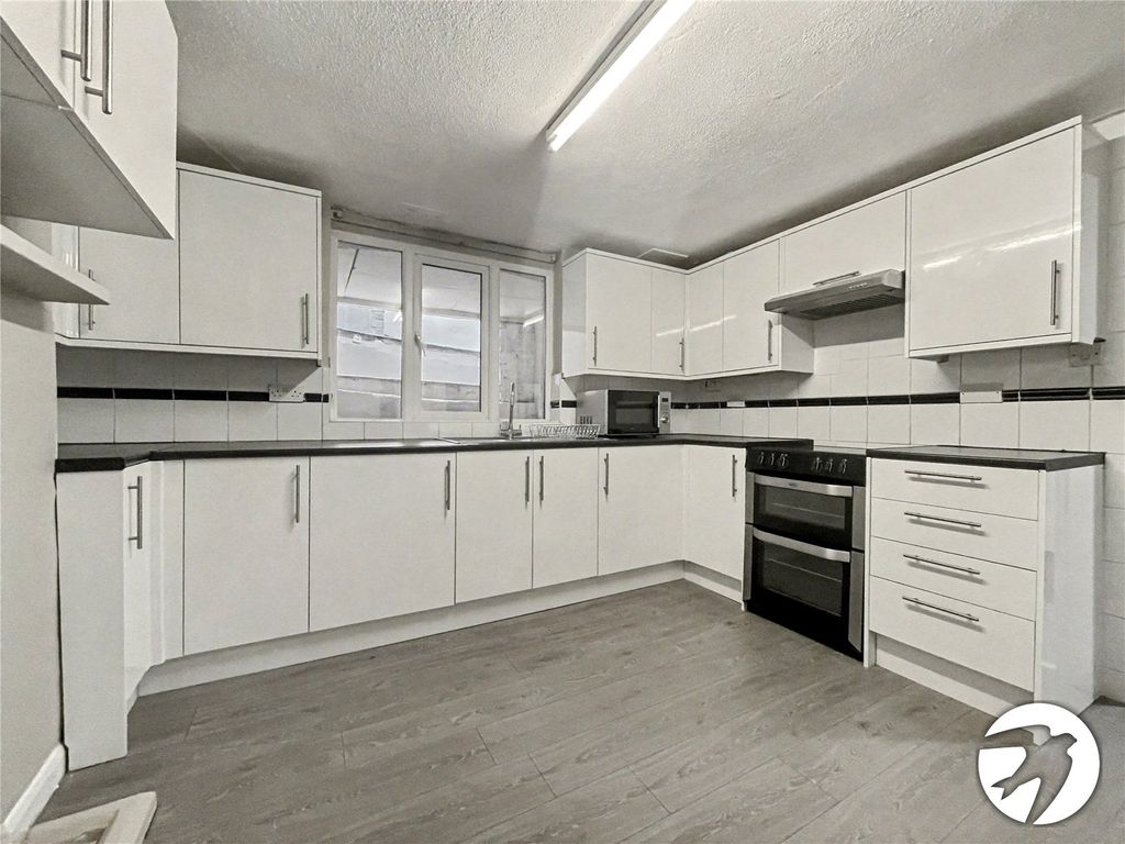 Property photo 2 of 14 Picture No. 05