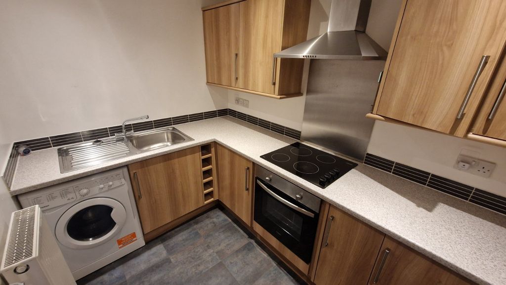 Property photo 2 of 8 Picture No. 05