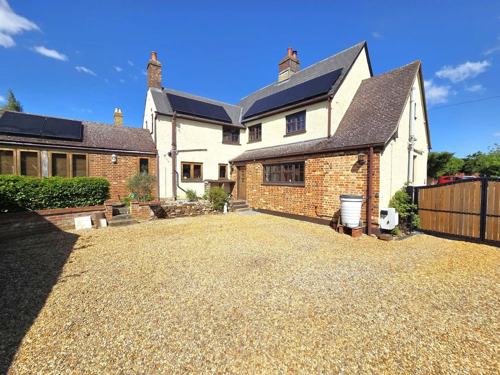 Property photo 2 of 30