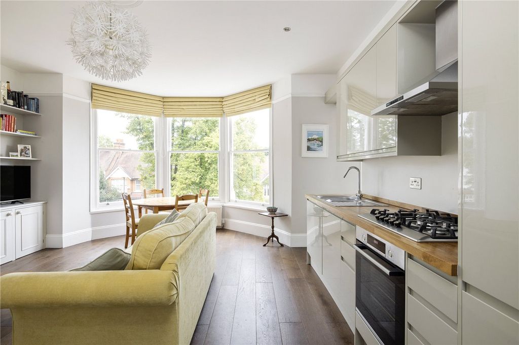 Property photo 3 of 8 Open-Plan Living