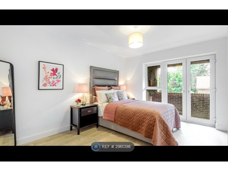 Property photo 3 of 5 Master Bedroom
