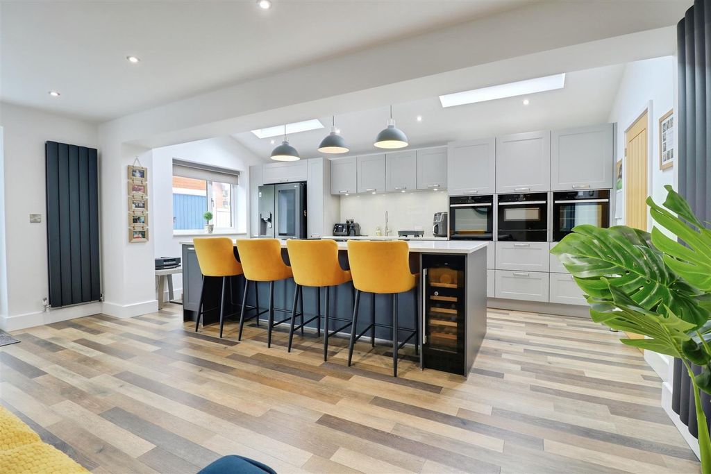 Property photo 2 of 28 Ab057d30-Img_0189-Img_0191.Jpg