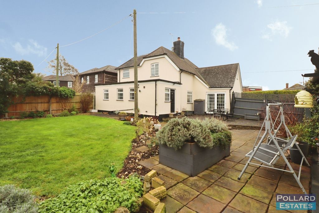 Property photo 2 of 40 Pbox-Img.Jpg