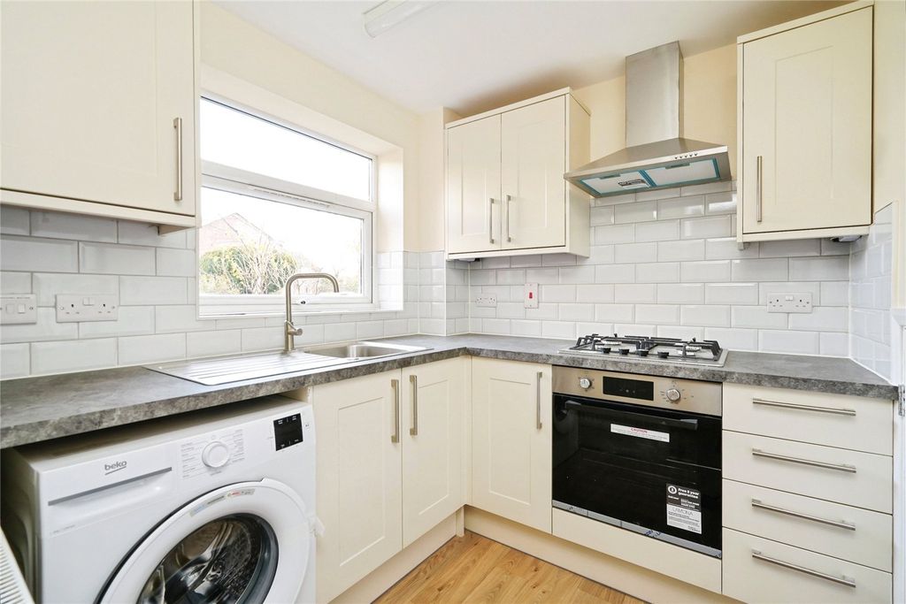 Property photo 2 of 17 Picture No. 22