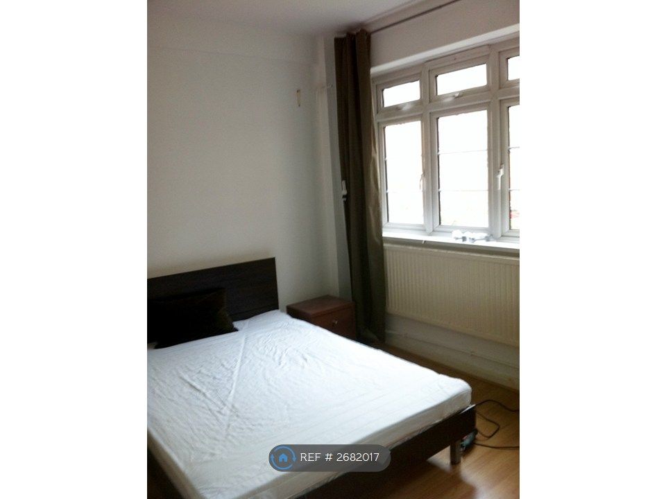 Property photo 2 of 3 Bedroom