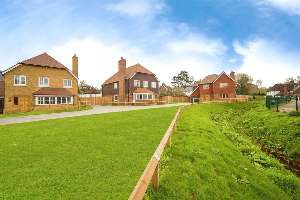 Additional image 6 of 5 bed detached house for saleRoundwell Park, Bearsted, Maidstone ME14