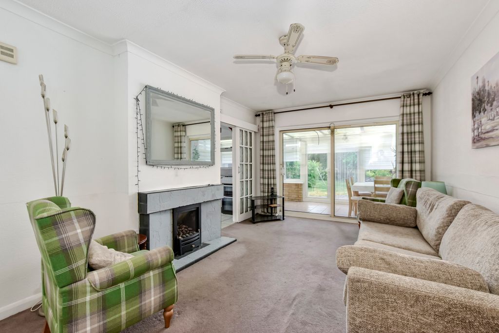 Property photo 2 of 18