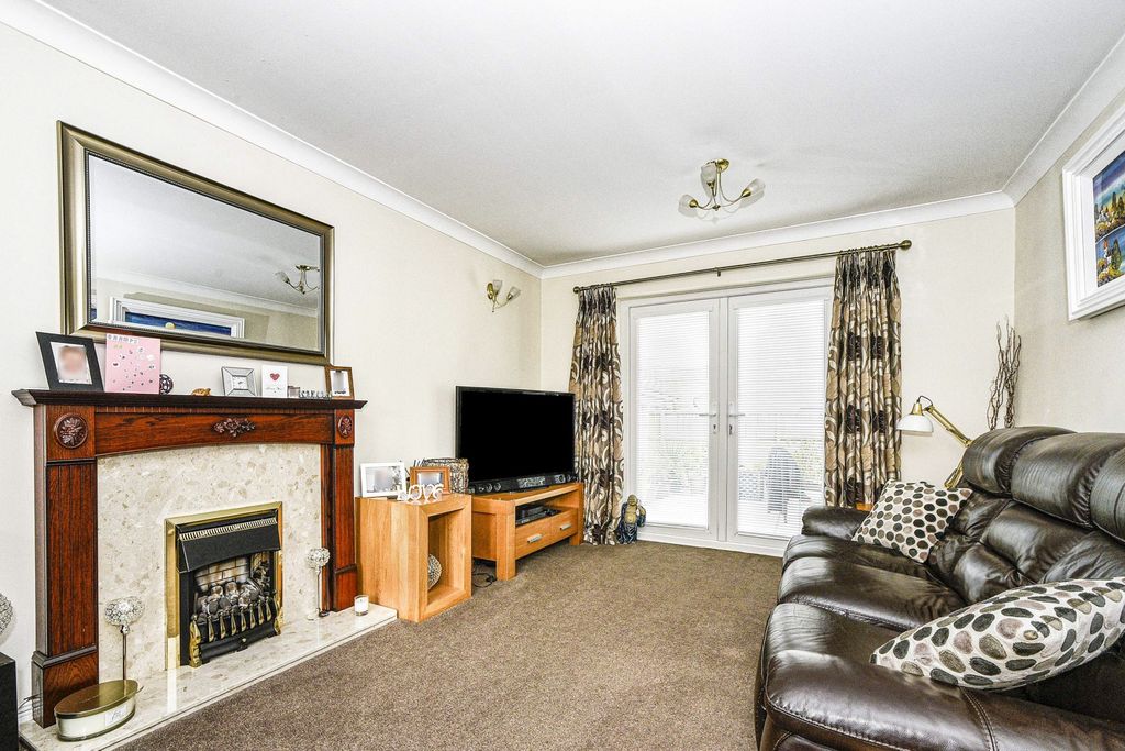 Property photo 3 of 36 Image 2