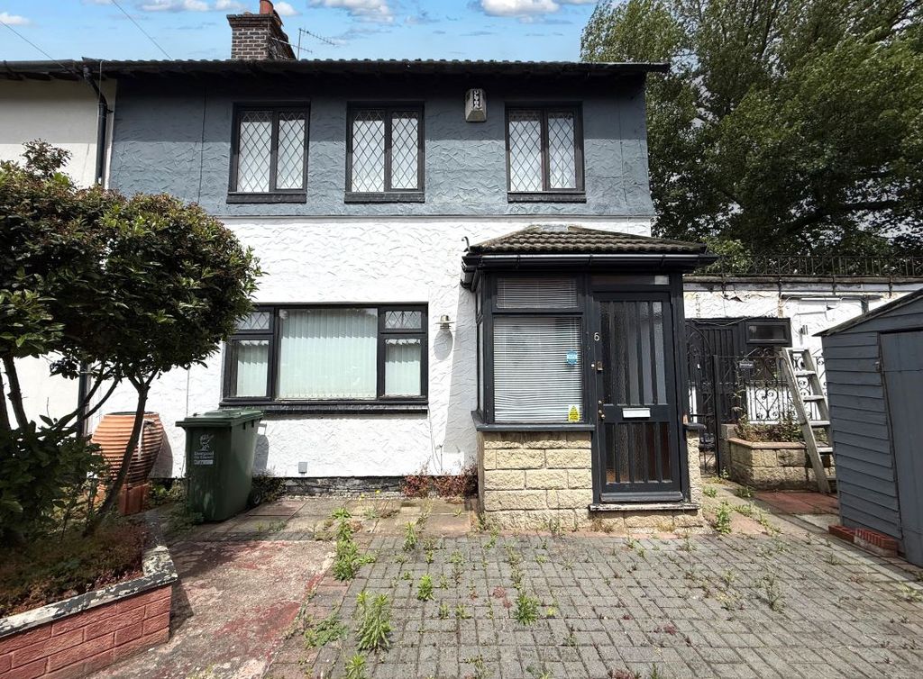 Property photo 1 of 2
