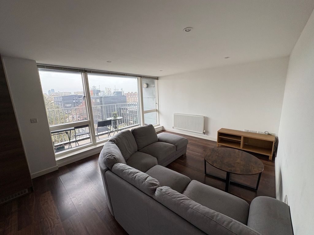 Property photo 2 of 12