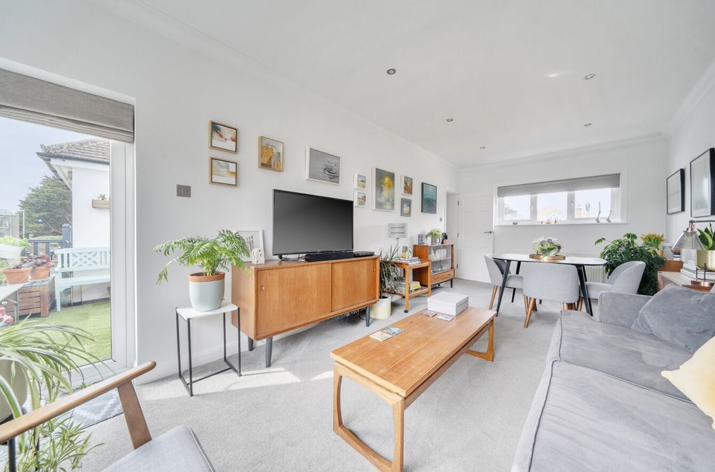 Property photo 2 of 21 1429828-14-69B419...