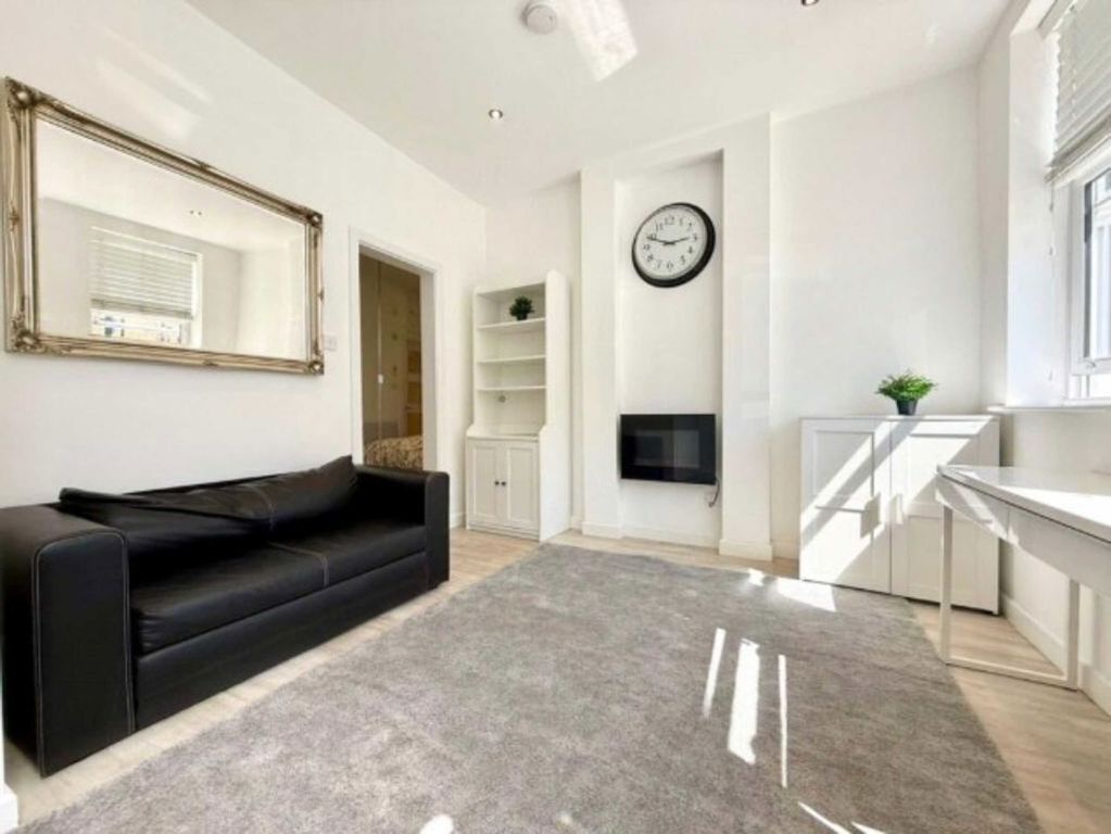 Property photo 2 of 4