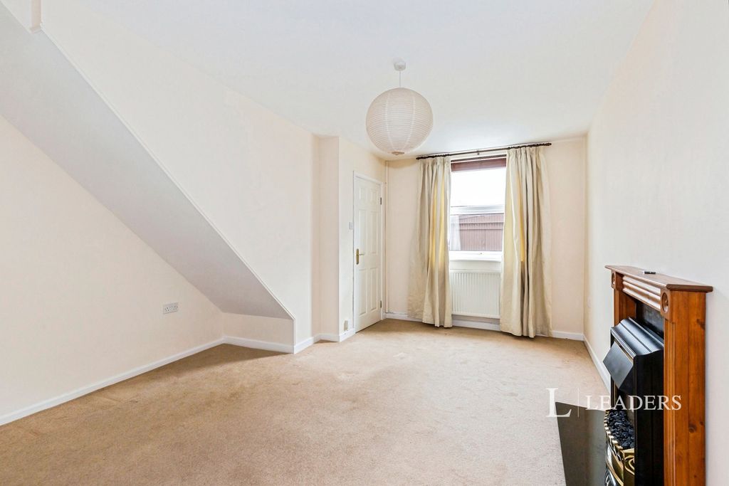 Property photo 3 of 7 Pbox-Img.Jpg