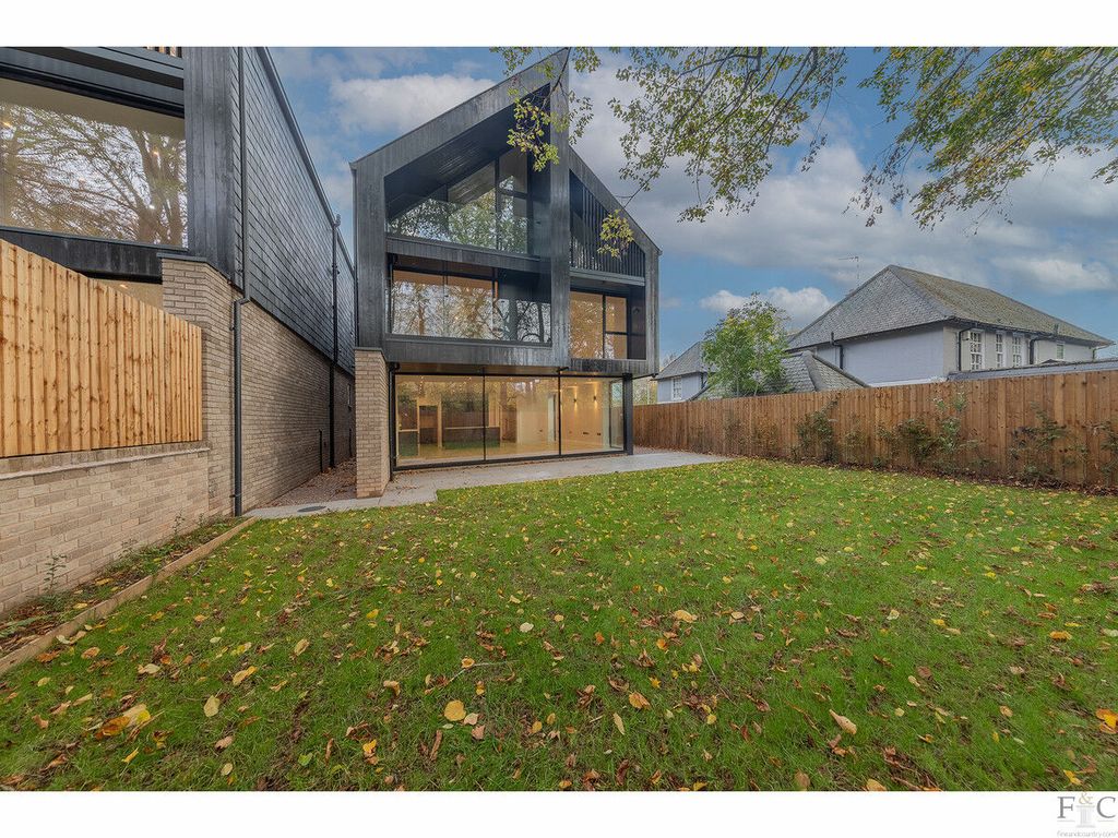 Additional image 17 of 7 bed detached house for saleCarisbrooke Road, Leicester LE2