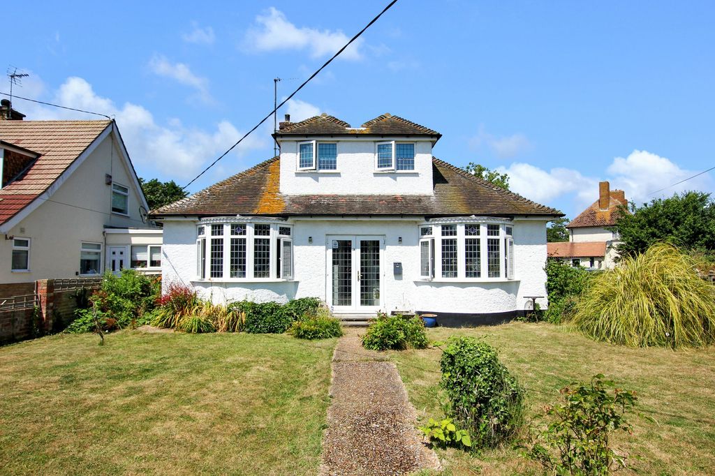 Property photo 2 of 19