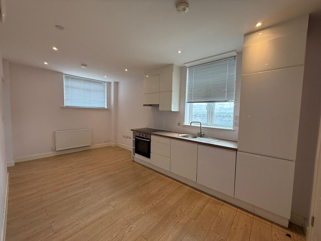 Property photo 1 of 5 Dining Room