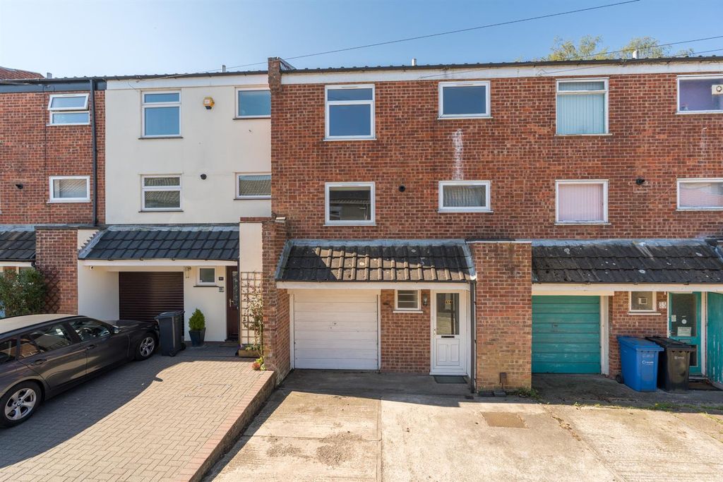 Property photo 1 of 17 57-Burystreet-001.Jpg