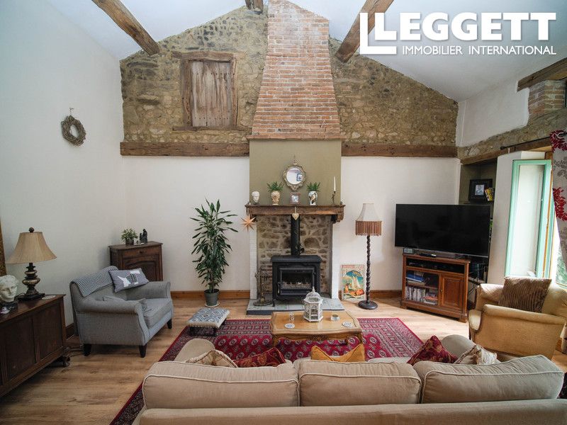 Property photo 3 of 10