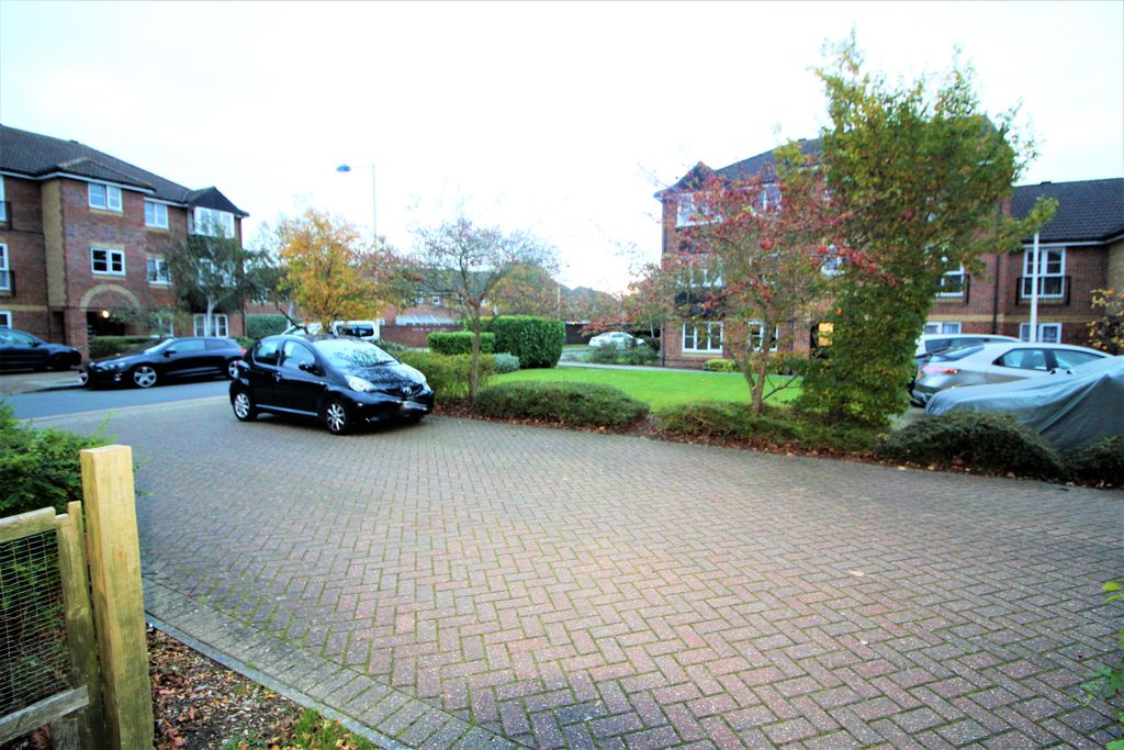 Property photo 3 of 22