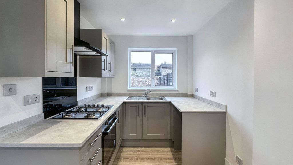 Property photo 1 of 9 Rmil3Frof0Yqt7fi7Hh3Gg