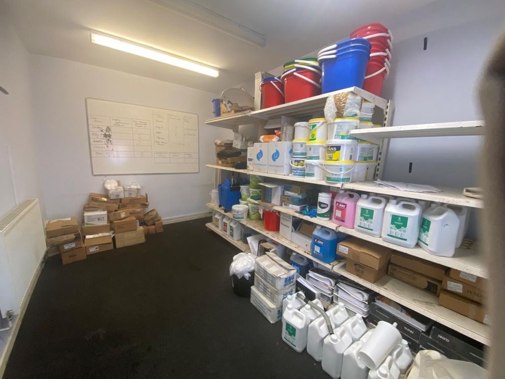 Property photo 3 of 5 Photo 4