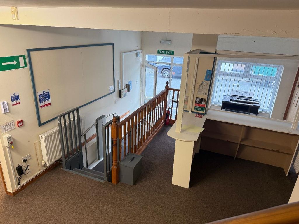 Property photo 2 of 14 Reception Area