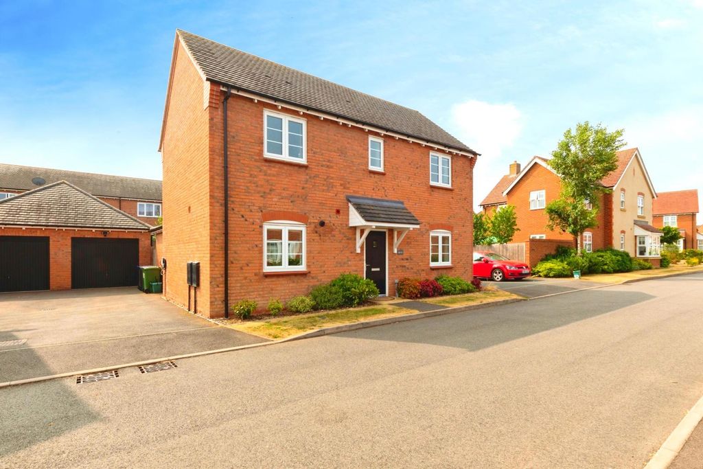 Property photo 1 of 18 Pbox-Img.Jpg