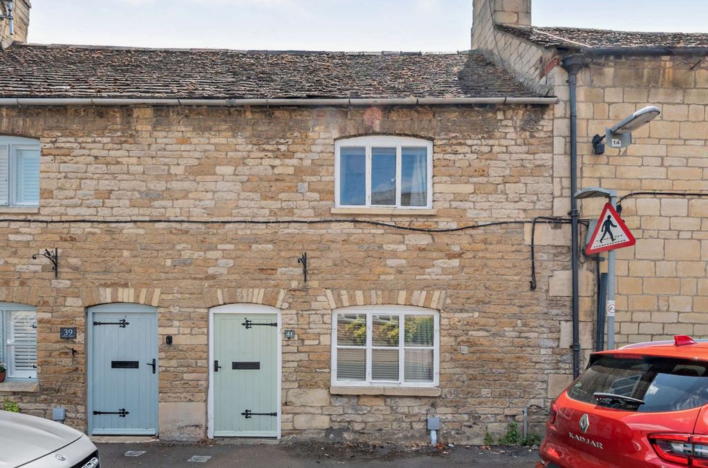 Property photo 1 of 7 Exterior