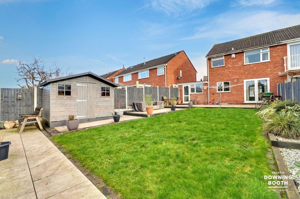 Property photo 3 of 27