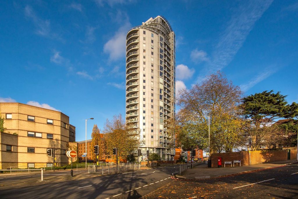 Property photo 1 of 7