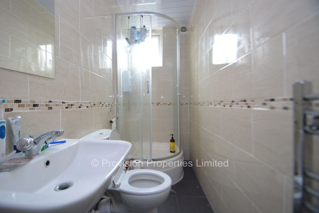Property photo 3 of 7 Photo