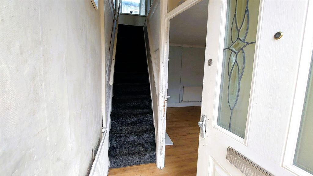 Property photo 2 of 13 Hallway