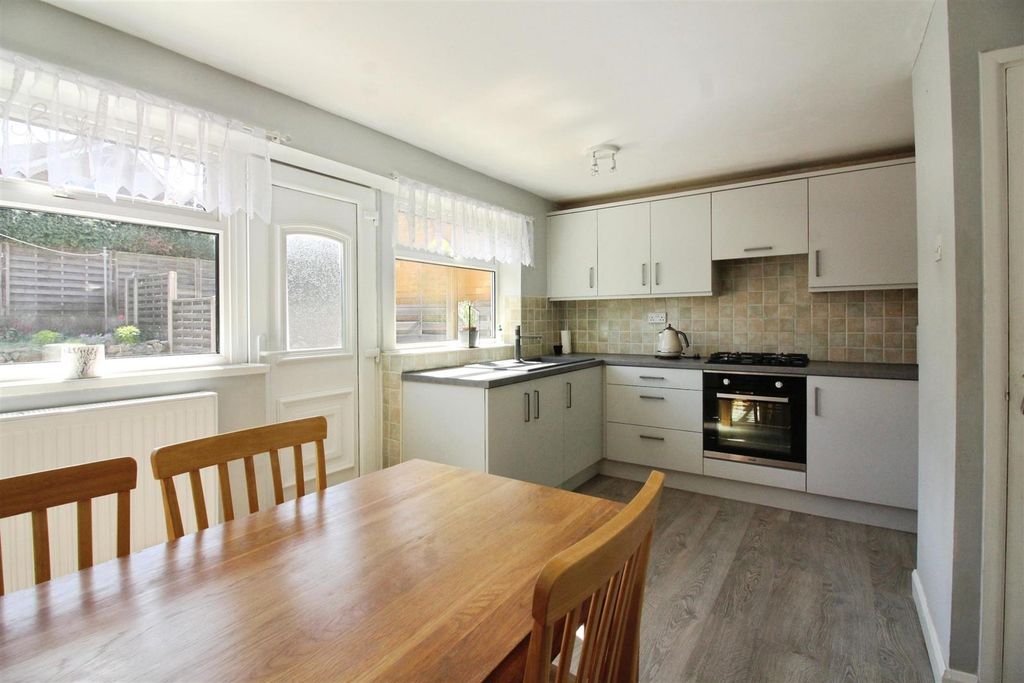Property photo 3 of 14 Kitchen/Diner