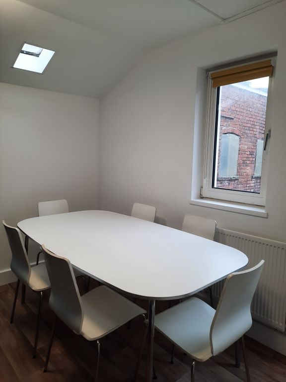 7 bed shared accommodation to rentCwm Level Road, Swansea SA5 photo 4