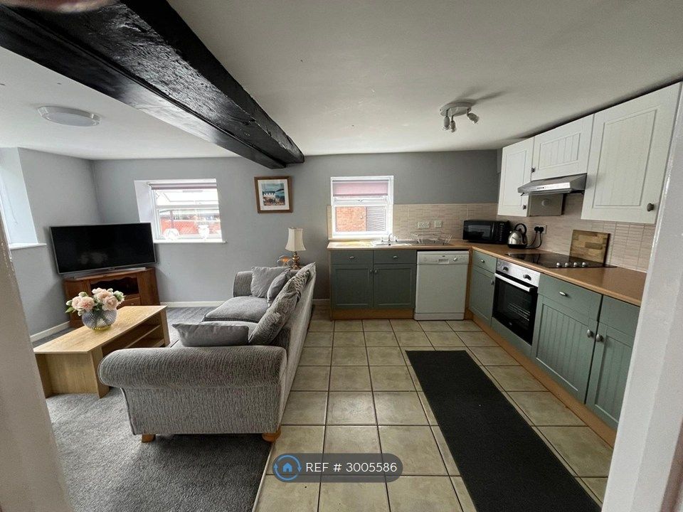Property photo 3 of 14
