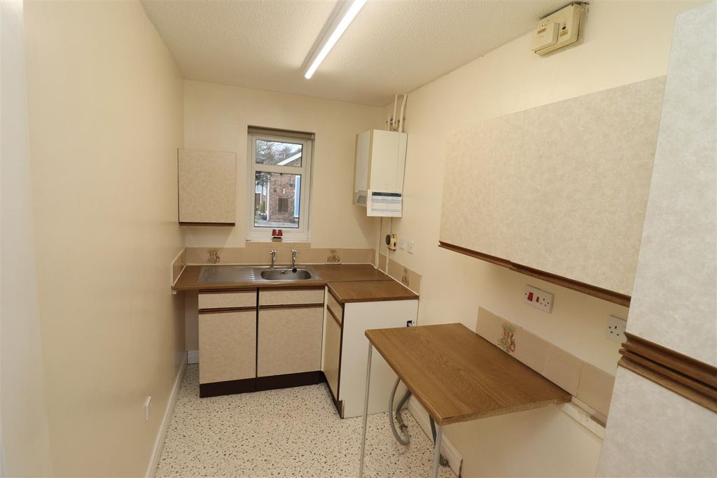 Property photo 2 of 12 Img_5862.Jpg