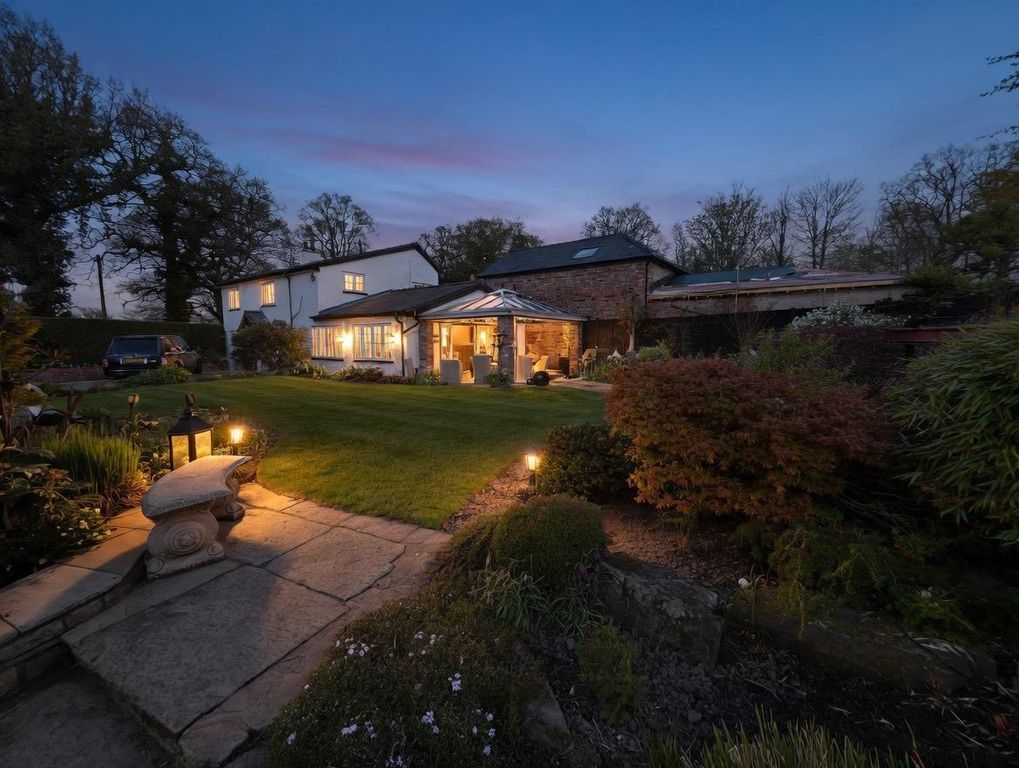 Property photo 3 of 34