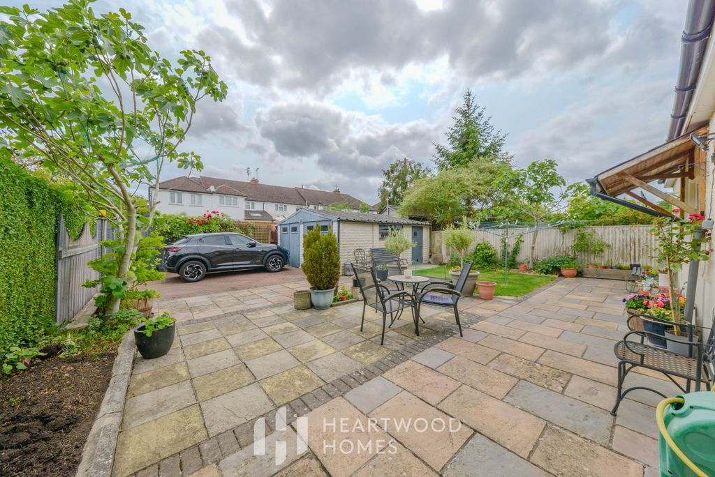 Property photo 2 of 18