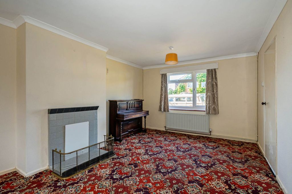 Property photo 3 of 19