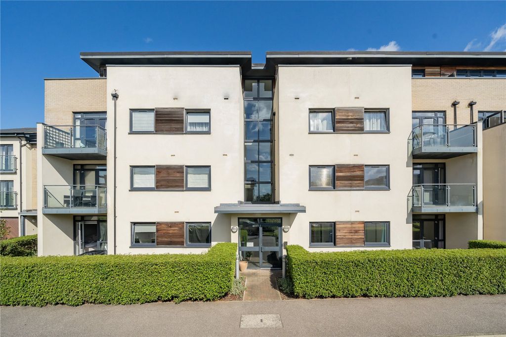 Property photo 3 of 8 Picture No. 02