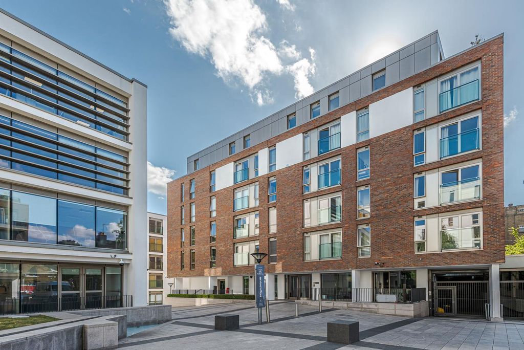 Property photo 1 of 11 Wingate Squ 1.Jpg